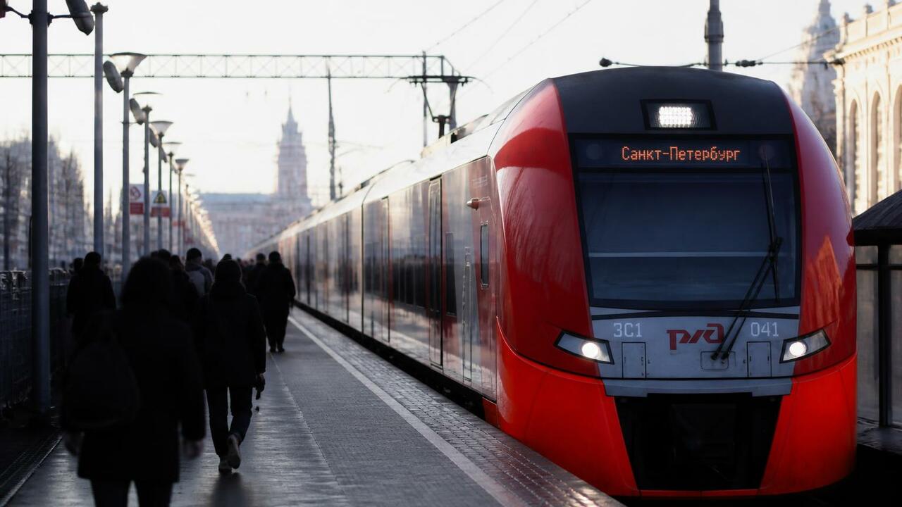Рост пассажиропотока на Октябрьской железной до...